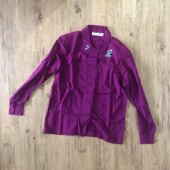 ✨2/10$ Vintage beaded shirt - Medium/Large - Picture 1 of 6